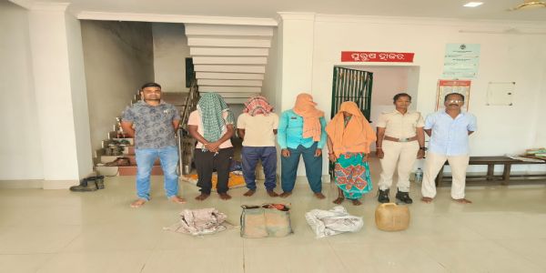 ଦେଶି ମଦ ଚାଲାଣ ବେଳେ ଚଢଉ, ୪ ଗିରଫ