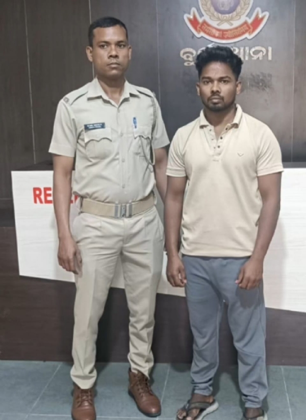 ବୁର୍ଲାରେ ଅବୈଧ ଗ୍ୟାସ ସିଲିଣ୍ଡର ଚାଲାଣ  : ୧୬୧ ସିଲିଣ୍ଡର ଜବତ, ଜଣେ ଗିରଫ