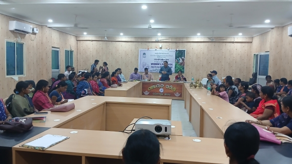 ଜିଲ୍ଲା ପ୍ରଶାସନ ଓ ଆଶାଦୀପ  ବେସରକାରୀ ଅନୁଷ୍ଠାନ ଓ ସୋନପୁର ବ୍ଲକ ସମ୍ମିଳନୀ କକ୍ଷ ଠାରେ ଅନ୍ତର୍ଜାତୀୟ ମହିଳା ଦିବସ ପାଳିତ