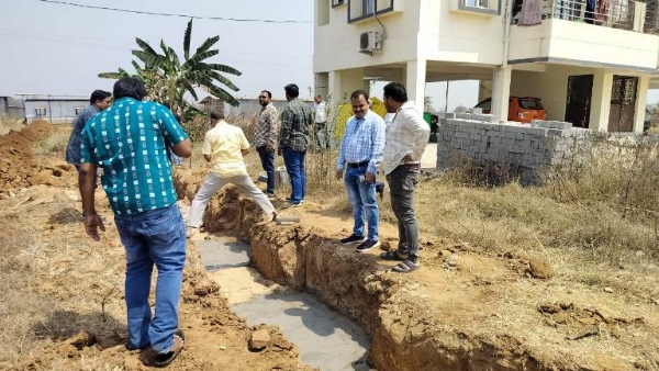 ପୋଲିସ କଲୋନୀର ବାଡ଼ ନିର୍ମାଣ ନିମ୍ନମାନର ଅଭିଯୋଗ : କାମ ବନ୍ଦ କଲେ ଠିକାଦାର ସଂଘ