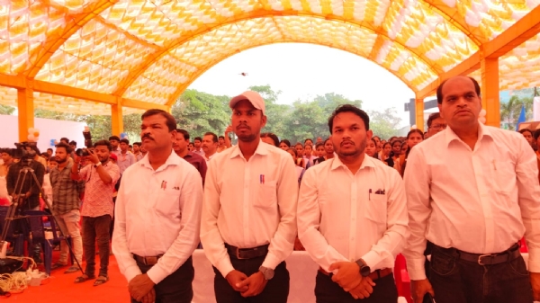 ସୁବର୍ଣ୍ଣପୁର ଜିଲ୍ଲାର ଜିଲ୍ଲା ସ୍ତରୀୟ ପି.ଏମ. ଶ୍ରୀ ଉତ୍ସବ ସୋନପୁର ବ୍ଲକ ଅନ୍ତର୍ଗତ ଡୁଙ୍ଗୁରିପାଲି ଗ୍ରାମ ସ୍ଥିତ କୁଶଲେଶ୍ୱର ଉଚ୍ଚ ବିଦ୍ୟାଳୟ ଠାରେ ଅନୁଷ୍ଠିତ। ସୁବର୍ଣ୍ଣପୁର ଜିଲ୍ଲାର ଜିଲ୍ଲା ସ୍ତରୀୟ ପି.ଏମ. ଶ୍ରୀ ଉତ୍ସବ ସୋନପୁର ବ୍ଲକ ଅନ୍ତର୍ଗତ ଡୁଙ୍ଗୁରିପାଲି ଗ୍ରାମ ସ୍ଥିତ କୁଶଲେଶ୍ୱର ଉଚ୍ଚ ବିଦ୍ୟାଳୟ ଠାରେ ଅନୁଷ୍ଠିତ।