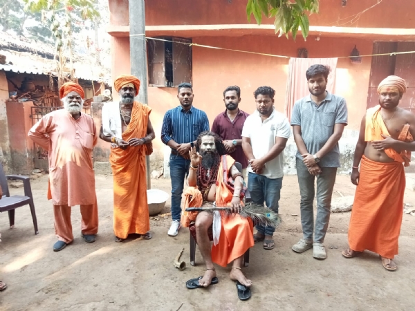 କୁଚିଣ୍ଡା ମହିମା ମଠରେ ବିରାଜମାନ ହେଲେ ଉତ୍ତରାଖଣ୍ଡର ଲେହେରୀ ନାଗା ବାବା : ଦର୍ଶନ ପାଇଁ ଶ୍ରଦ୍ଧାଳୁଙ୍କ ଭିଡ଼