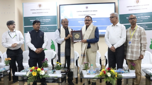 ‘ପ୍ଲାନେଟ୍ ଆଜ୍ ପଲିଟିକାଲ୍: କ୍ଲାଇମେଟ୍ ଅଫ୍ ହିଷ୍ଟୋରି ଏଣ୍ଡ ଭିକ୍ସିତ୍ ଭାରତ’ ବିଷୟରେ ଓଡ଼ିଶା କେନ୍ଦ୍ରୀୟ ବିଶ୍ବବିଦ୍ୟାଳୟରେ ସେମିନାର