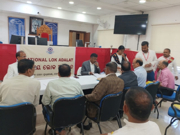 ରାଷ୍ଟ୍ରୀୟ ଲୋକ ଅଦାଲତ  ୮୯୧୨ ମାମଲାର ଫୈସଲା