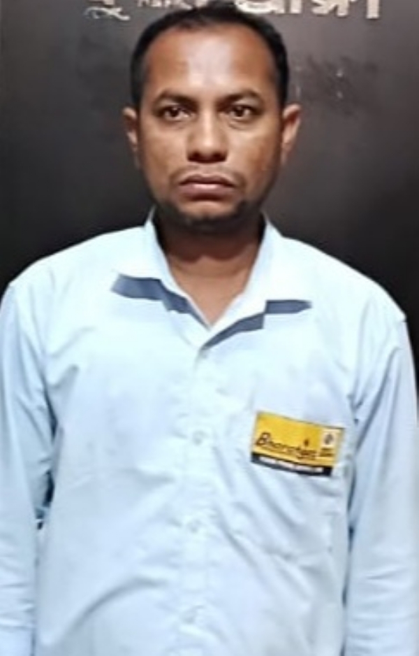 ଅବୈଧ ଗ୍ୟାସ ସିଲିଣ୍ଡର ଯୋଗାଣ ମାମଲାରେ ଗ୍ୟାସ ଏଜେନ୍ସି ମ୍ୟାନେଜର ଗିରଫ ଅବୈଧ ଗ୍ୟାସ ସିଲିଣ୍ଡର ଯୋଗାଣ ମାମଲାରେ ଗ୍ୟାସ ଏଜେନ୍ସି ମ୍ୟାନେଜର ଗିରଫ