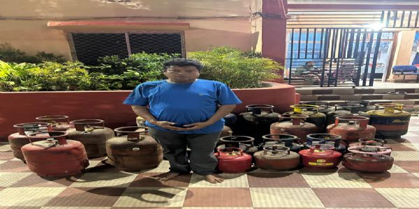 ପୁରୀରେ ଗ୍ୟାସ ପାଇଁ ଗ୍ରାହକ ହନ୍ତସନ୍ତ