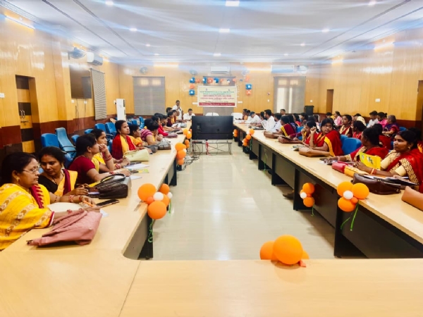 ଆଇନ ସେବାରେ ପାରା ସୁବର୍ଣ୍ଣପୁର ଜିଲ୍ଲାରେ ଲିଗାଲ ସ୍ବେଚ୍ଛାସେବୀଙ୍କ ପାଇଁ ଏକ ଦିବସୀୟ ତାଲିମ କାର୍ଯକ୍ରମ ଆୟୋଜିତ