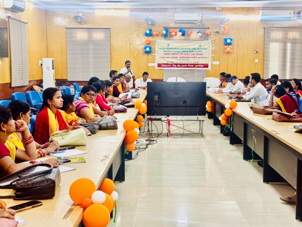 ଆଇନ ସେବାରେ ପାରା ସୁବର୍ଣ୍ଣପୁର ଜିଲ୍ଲାରେ ଲିଗାଲ ସ୍ବେଚ୍ଛାସେବୀଙ୍କ ପାଇଁ ଏକ ଦିବସୀୟ ତାଲିମ କାର୍ଯକ୍ରମ ଆୟୋଜିତ