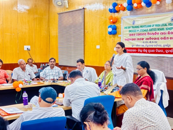 ଆଇନ ସେବାରେ ପାରା ସୁବର୍ଣ୍ଣପୁର ଜିଲ୍ଲାରେ ଲିଗାଲ ସ୍ବେଚ୍ଛାସେବୀଙ୍କ ପାଇଁ ଏକ ଦିବସୀୟ ତାଲିମ କାର୍ଯକ୍ରମ ଆୟୋଜିତ