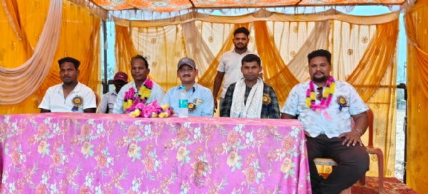 ମା’ ବାରଖୁଲେନ କ୍ରିକେଟ ଟୁର୍ଣ୍ଣାମେଣ୍ଟ  ଚତୁର୍ଥ ଦିନ ରେ ବାରବନ୍ଦ ଗ୍ରାମଠାରେ ଅନୁଷ୍ଠିତ ହୋଇଯାଇଛି !