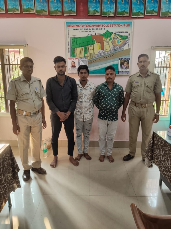 ଅପରେସନ ଚକ୍ର” ବୁଲୁଛି :. ଚକିତ ଅସାମାଜିକ ବ୍ୟକ୍ତି : ୭୭ ଦିନ ରେ ୧୬୬ ଆଣ୍ଟି-ସୋସିଆଲ ଗିରଫ