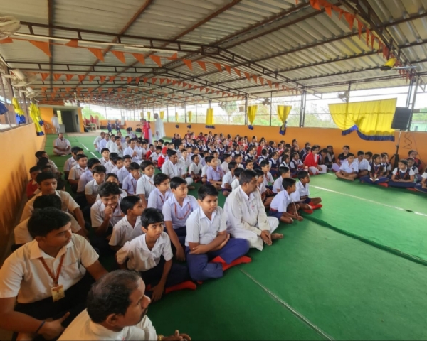 କଦମପଡା ଶିଶୁମନ୍ଦିରରେ ନବବର୍ଷ “ବର୍ଷପ୍ରତିପଦା” ପାଳନ କଦମପଡା ଶିଶୁମନ୍ଦିରରେ ନବବର୍ଷ “ବର୍ଷପ୍ରତିପଦା” ପାଳନ