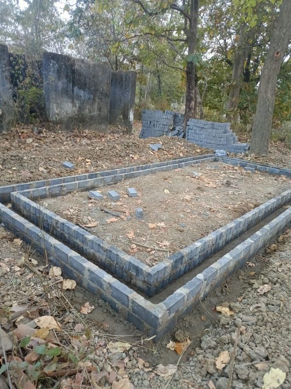 ବିନା ସୂଚନା ଫଳକରେ ଚାଲିଛି ସାର୍ବଜନୀନ ଶୌଚାଳୟ ନିର୍ମାଣ କାର୍ଯ୍ୟ: ସନ୍ଦେହ ଘେରରେ ପଞ୍ଚାୟତର ନିର୍ବାହୀ ଅଧିକାରୀ ବିନା ସୂଚନା ଫଳକରେ ଚାଲିଛି ସାର୍ବଜନୀନ ଶୌଚାଳୟ ନିର୍ମାଣ କାର୍ଯ୍ୟ: ସନ୍ଦେହ ଘେରରେ ପଞ୍ଚାୟତର ନିର୍ବାହୀ ଅଧିକାରୀ