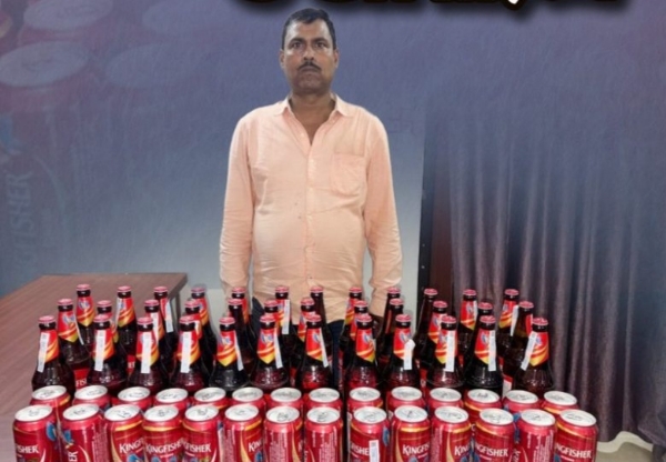 ବଲାଙ୍ଗୀର-ସୋନପୁର ରାସ୍ତା ସାତମାଇଲ ଛକରୁ  ୩୭ ଲିଟର ମଦ ଜବତ