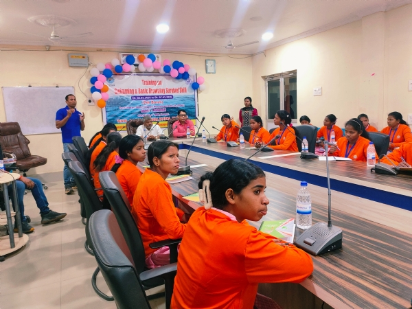 ବିପର୍ଯ୍ୟୟ ପରିଚାଳନା ନିମନ୍ତେ ବାଳିକାଙ୍କ ପାଇଁ ଆରମ୍ଭ ହେଲା ସନ୍ତରଣ ପ୍ରଶିକ୍ଷଣ ଶିବିର