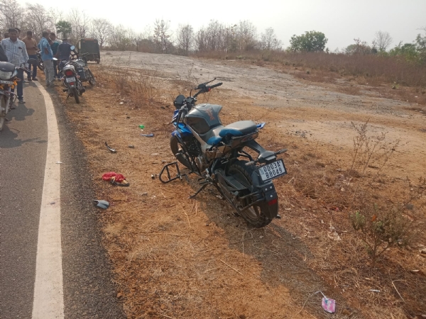 ଦୁଇ ବାଇକ ମୁହାଁମୁହିଁ ଧକ୍କାରେ ଜଣେ ଗୁରୁତର