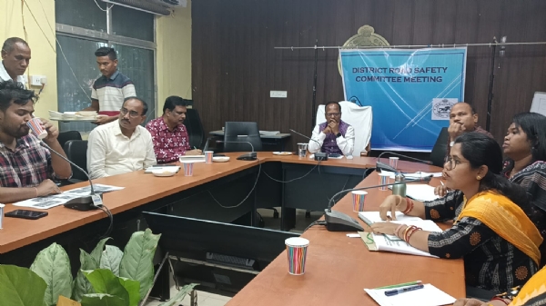 Sadak surakya kamiti baithak