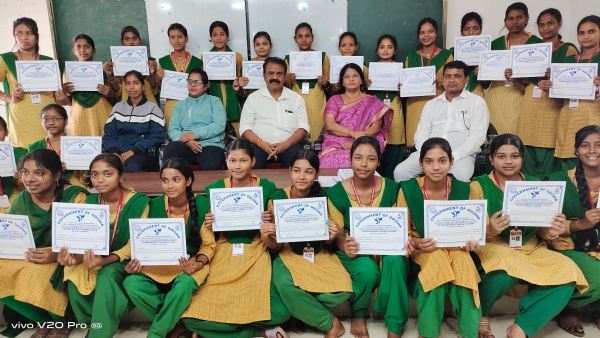 ମହିଳା ମହାବିଦ୍ୟାଳୟ ରେ ଛାତ୍ରୀ ଆତ୍ମରକ୍ଷା କୌଶଳ ଶିବିର ଉଦଯାପିତ-୨