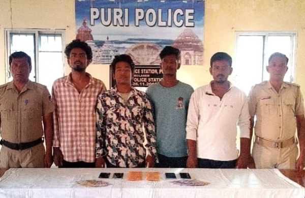 ୪ ଜଣ ବ୍ରାଉନ ସୁଗାର ବେପାରି ବନ୍ଧାହେଲେ