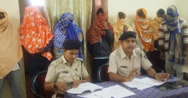 ଡିଜେଲ ଚୋରି ଘଟଣାରେ: ୧୧ ଗିରଫ, ୪୭୦ ଲିଟର ଡିଜେଲ ସହ ଓମିନି, ପୋଲସର, ୫ ମୋବାଇଲ ଜବତ