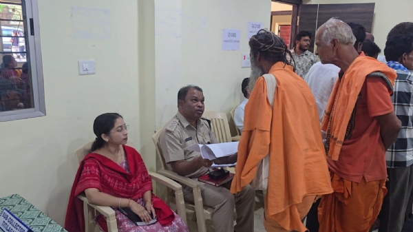 ବଙ୍ଗୋମୁଣ୍ଡା ପଞ୍ଚାୟତ ସମିତି ବୈଠକ ଗୃହରେ ବଲାଙ୍ଗିର ଜିଲ୍ଲାପାଳ ଓ ଆରକ୍ଷୀ ଅଧିକ୍ଷକଙ୍କ ଯୁଗ୍ମ ଅଭିଯୋଗ ଶୁଣାଣି  ଅନଷ୍ଠିତ