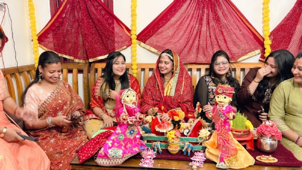 ସୁହାଗ ଏବଂ ସମୃଦ୍ଧିର ମହାପର୍ବ ଗଣଗୌର ସଂପନ୍ନ ସୁହାଗ ଏବଂ ସମୃଦ୍ଧିର ମହାପର୍ବ ଗଣଗୌର ସଂପନ୍ନ