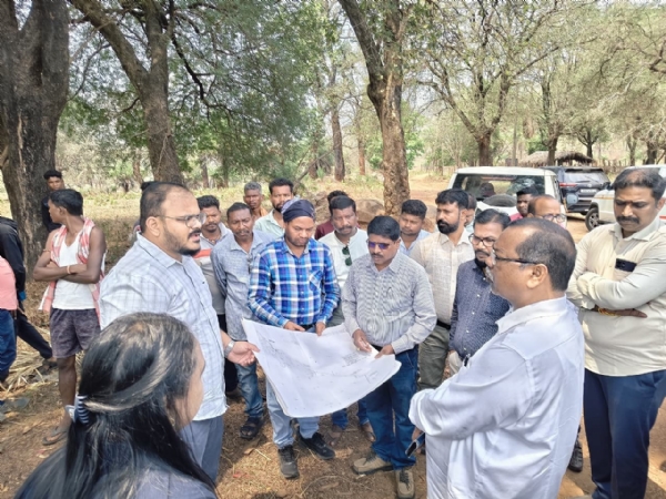 ତୁଳସୀ ପାହାଡ଼ ଅଞ୍ଚଳରେ ବିକାଶ କାର୍ଯ୍ୟର ସମୀକ୍ଷା କଲେ ଜିଲ୍ଲାପାଳ, ଏପ୍ରିଲ ୧୫ ସୁଦ୍ଧା ରିପୋର୍ଟ ଦେବାକୁ