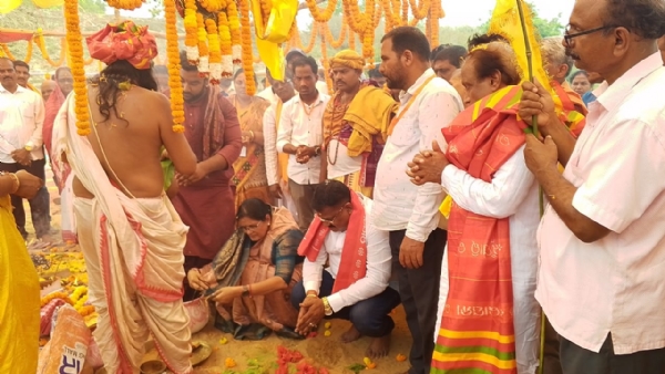 ଗୋପ ରେ ଶ୍ରୀ ଶ୍ରୀ ମା ଲକ୍ଷ୍ମୀ ମନ୍ଦିର ଓ ଶ୍ରୀ ବଳରାମ ଦାସ ଗାଦି ଶିଳାନ୍ୟାସ ଗୋପ ରେ ଶ୍ରୀ ଶ୍ରୀ ମା ଲକ୍ଷ୍ମୀ ମନ୍ଦିର ଓ ଶ୍ରୀ ବଳରାମ ଦାସ ଗାଦି ଶିଳାନ୍ୟାସ