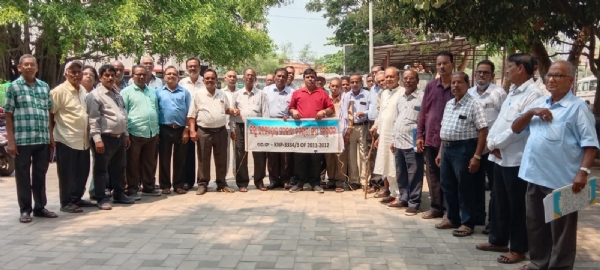 ଅବସରପ୍ରାପ୍ତ କର୍ମଚାରୀ ସଂଘ ପକ୍ଷରୁ ପ୍ରଧାନମନ୍ତ୍ରୀଙ୍କ ଉଦ୍ଦେଶ୍ୟରେ ସ୍ମାରକ ପତ୍ର