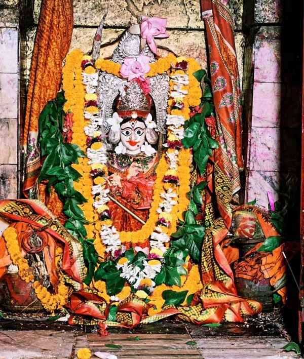 AKHANDALAMANI MANDIRA BASANTI DURGA PUJA