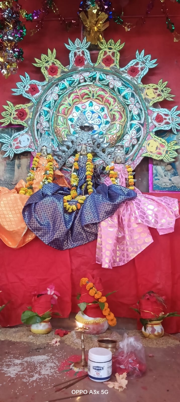 ୭୮ ବର୍ଷରେ ପହଞ୍ଚିଲା କବରାପାଲି ରାମନବମୀ ଉତ୍ସବ ୫ ତାରିଖ ପର୍ଯ୍ୟନ୍ତ ମଣ୍ଡପରେ ପୁଜା ପାଇବେ ପ୍ରଭୁ ରାମ ଲକ୍ଷ୍ମଣ ୧୧ ଦିନ ଧରି ଗାଁରେ ଆମିଷ ଭକ୍ଷଣ ସହିତ ନିଶା ଦ୍ରବ୍ୟ ସେବନ ବନ୍ଦ୍