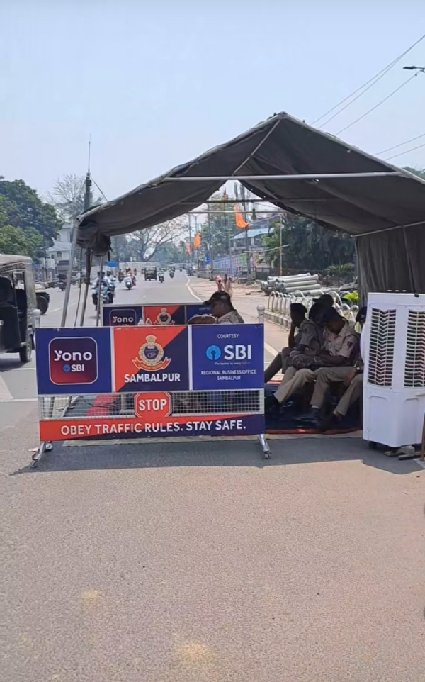 ଶ୍ରୀରାମ ନବମୀ ପାଇଁ ସମ୍ବଲପୁର ସହରରେ ହାଇ ଆଲର୍ଟ । କଡ଼ା ଯାଞ୍ଚ ଓ ସିସିଟିଭି କ୍ୟାମେରା ନଜରରେ ପୁରା ସହର