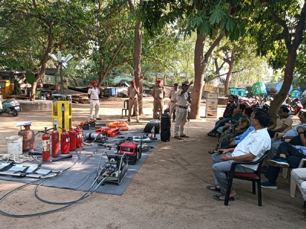 ଅଗ୍ନି ନିରାପତ୍ତା ସଚେତନତା ଓ ତାଲିମ କାର୍ଯ୍ୟକ୍ରମ ସୋନପୁର ପୌର ପରିଷଦ କାର୍ଯ୍ୟାଳୟ ଠାରେ ଅନୁଷ୍ଠିତ।