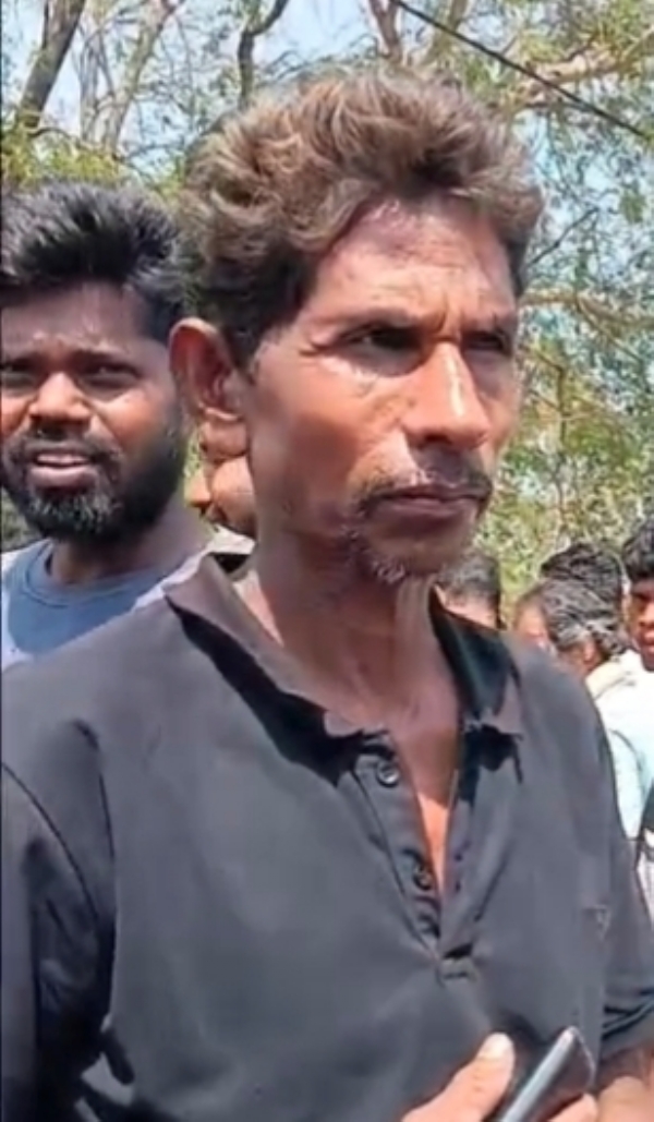 ଅଜଣା ଗାଡ଼ି ଧକ୍କାରେ ଶ୍ରମିକ ର ମୃତ୍ୟୂ, କ୍ଷତିପୂରଣ ଦାବିରେ ରାସ୍ତା ଅବରୋଧ