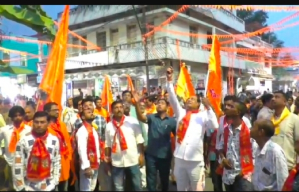 ଶ୍ରୀରାମ ନବମୀ ଶୋଭାଯାତ୍ରା ରେ ଟିଟିଲାଗଡ଼ ବିଧାୟକ ଙ୍କ ଫାଙ୍କା ଗୁଳି ଚାଳନା ଭିଡିଓ ଭାଇରାଲ