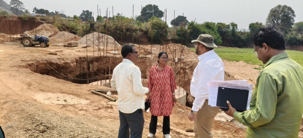 ମୌସୁମୀ ପୂର୍ବରୁ ସେତୁ କାର୍ଯ୍ୟ ସାରିବାକୁ ଜିଲ୍ଲାପାଳଙ୍କ ନିର୍ଦ୍ଦେଶ*  *ଚିତ୍ରକୋଣ୍ଡା ସ୍ୱାଭିମାନ ଅଞ୍ଚଳରେ