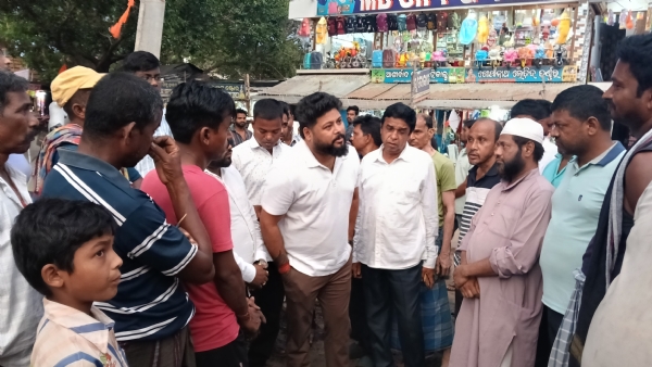 ବ୍ରହ୍ମବରଦାରେ ଅଗ୍ନିବିପନ୍ନଙ୍କୁ ସହାୟତାର ହାତ ବଢାଇଲା ପ୍ରମୋଦ ପତି ଫାଉଁଣ୍ଡେସନ