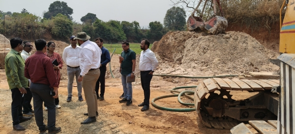 ମୌସୁମୀ ପୂର୍ବରୁ ସେତୁ କାର୍ଯ୍ୟ ସାରିବାକୁ ଜିଲ୍ଲାପାଳଙ୍କ ନିର୍ଦ୍ଦେଶ*  *ଚିତ୍ରକୋଣ୍ଡା ସ୍ୱାଭିମାନ ଅଞ୍ଚଳରେ