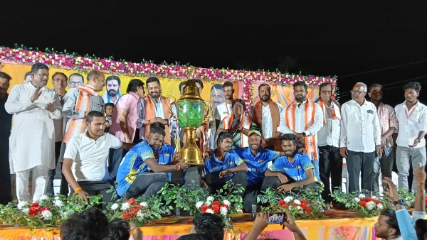 ଅତଲାପୁରରେ ରାଜ୍ୟ ବିଜେପି ମୁଖପାତ୍ର ମନୋଜ ମହାପାତ୍ରଙ୍କ ଶକ୍ତି ପ୍ରଦର୍ଶନ : ବରୀର ନେତୃତ୍ୱ ନେଇ ଚର୍ଚ୍ଚା ଜୋର ଧରିଲା