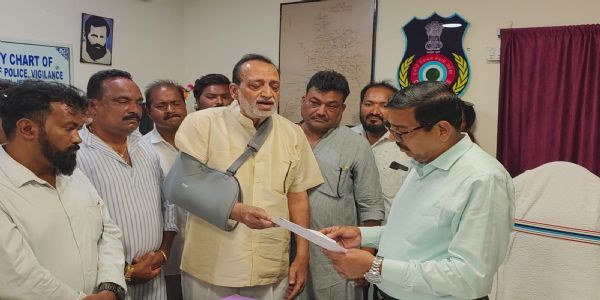 ଜଗନ୍ନାଥ ସାଗର ପୁନଃଉଦ୍ଧାର ଏବଂ ପୌରସଂସ୍ଥା ବିଭିନ୍ନ ଉନ୍ନତୀମୂଳକ କାର୍ଯ୍ୟରେ ଦୁର୍ନିତୀ ବିଜେଡିର ପୌର ଅଧ୍ୟକ୍ଷଙ୍କ ବିରୋଧ ତଦନ୍ତ ଓ କାର୍ଯ୍ୟାନୁଷ୍ଠାନ ଦାବି