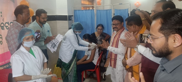 ୧୪-୧୫ ବର୍ଷୀୟ କିଶୋରୀମାନଙ୍କ ପାଇଁ ଦେଶବ୍ୟାପୀ ଏଚ୍ପିଭି ଟୀକାକରଣ କାର୍ଯ୍ୟକ୍ରମର ଶୁଭାରମ୍ଭ