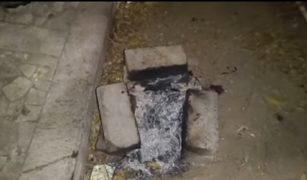 ମନ୍ଦିର ପରିସରରେ ମଦ୍ଯପଙ୍କ ଆସର, କାର୍ଯ୍ୟାନୁଷ୍ଠାନକୁ ଅପେକ୍ଷା