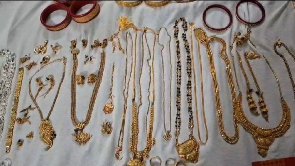 ଓଡ଼ିଶା ପୋଲିସ ହାଉସିଂ ଏଣ୍ଡ ୱେଲଫେୟାର କର୍ପୋରେସନର ଡେପୁଟି ମ୍ୟାନେଜର ବିଦ୍ୟୁତ୍ ରଞ୍ଜନ ଭୋଳ ଗିରଫ