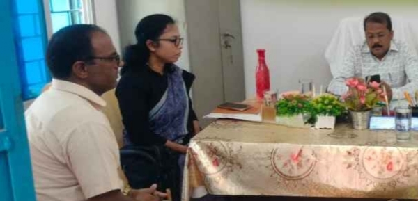 ସୋନପୁର ବ୍ଲକ ଅସୁର ମୁଣ୍ଡା ଆଶ୍ରମ ସ୍କୁଲର ଶିକ୍ଷଦାନ ଓ ହଷ୍ଟେଲ ସୁବିଧା ସମ୍ପର୍କରେ ସ୍ଥିତି ପରଖିଲେ ଜିଲ୍ଳାପାଳ