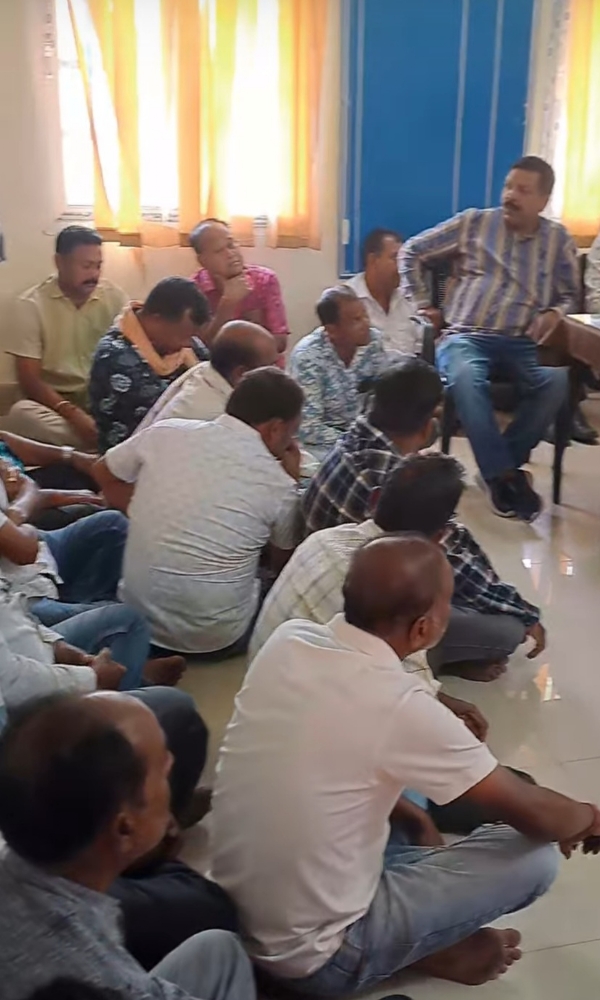 ସରକାରଙ୍କ ପ୍ରତିଶ୍ରୁତି ପାଣିର ଗାର: ଯୋଗାଣ ବିଭାଗ କାର୍ଯ୍ୟାଳୟ ଘେରିଲେ ଚାଷୀ