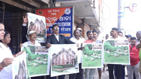 ନେତାଙ୍କ ଗୃହ ନିର୍ମାଣରେ ପରିକ୍ରମା ପଥର ବ୍ୟବହାର