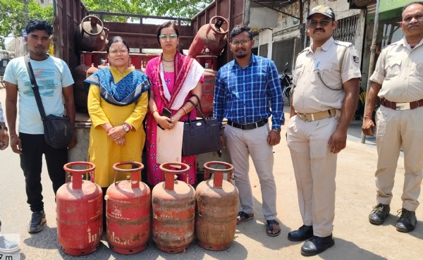 Restaurant upare chadhau