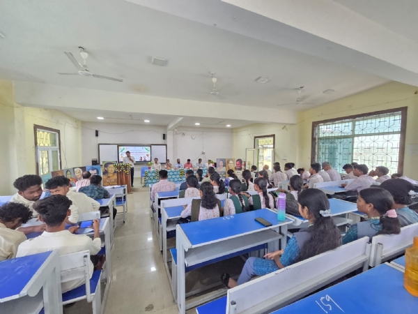 ସରକାରୀ ମହାବିଦ୍ୟାଳୟ ବଲାଙ୍ଗିରରେ ଓଡ଼ିଆ ପକ୍ଷ ପାଳନ ଉପଲକ୍ଷେ ଏକଦିବସୀୟ ଆଲୋଚନାଚକ୍ର  ଓଡ଼ିଶାର ବରପୁତ୍ରମାନଙ୍କ ଲହୁ ଓ ଲୁହରେ ଗଢ଼ା ଏ ଜାତିର ଇତିହାସ ,ସ୍ଵାଭିମାନ ଓ ଅସ୍ମିତା