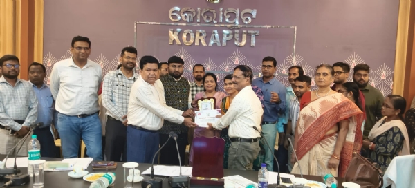 ରାବଣାଗୁଡା ସ୍ୱାସ୍ଥ୍ୟ କେନ୍ଦ୍ର ସ୍ବାସ୍ଥ୍ୟ କ୍ଷେତ୍ର ରେ ଉଲ୍ଲେଖନିୟ ଅବଦାନ ପାଇଁ ଜିଲ୍ଲାପାଳ ଙ୍କ ଦ୍ଵାରା କାୟକଳ୍ପ ମାନପତ୍ର ପ୍ରଦାନ