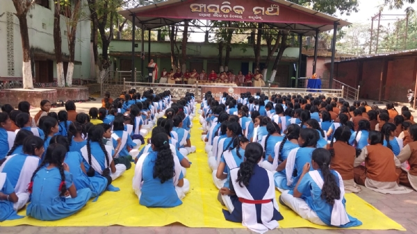 କିଶୋରୀ ବାଳିକା ମାନଙ୍କ ପାଇଁ ନେତୃତ୍ୱ ଓ ସଶକ୍ତିକରଣ କାର୍ଯ୍ୟକ୍ରମ  ନାଟକ ମୋ ସ୍ୱର,ମୋ ଶକ୍ତି ମଞ୍ଚସ୍ଥ